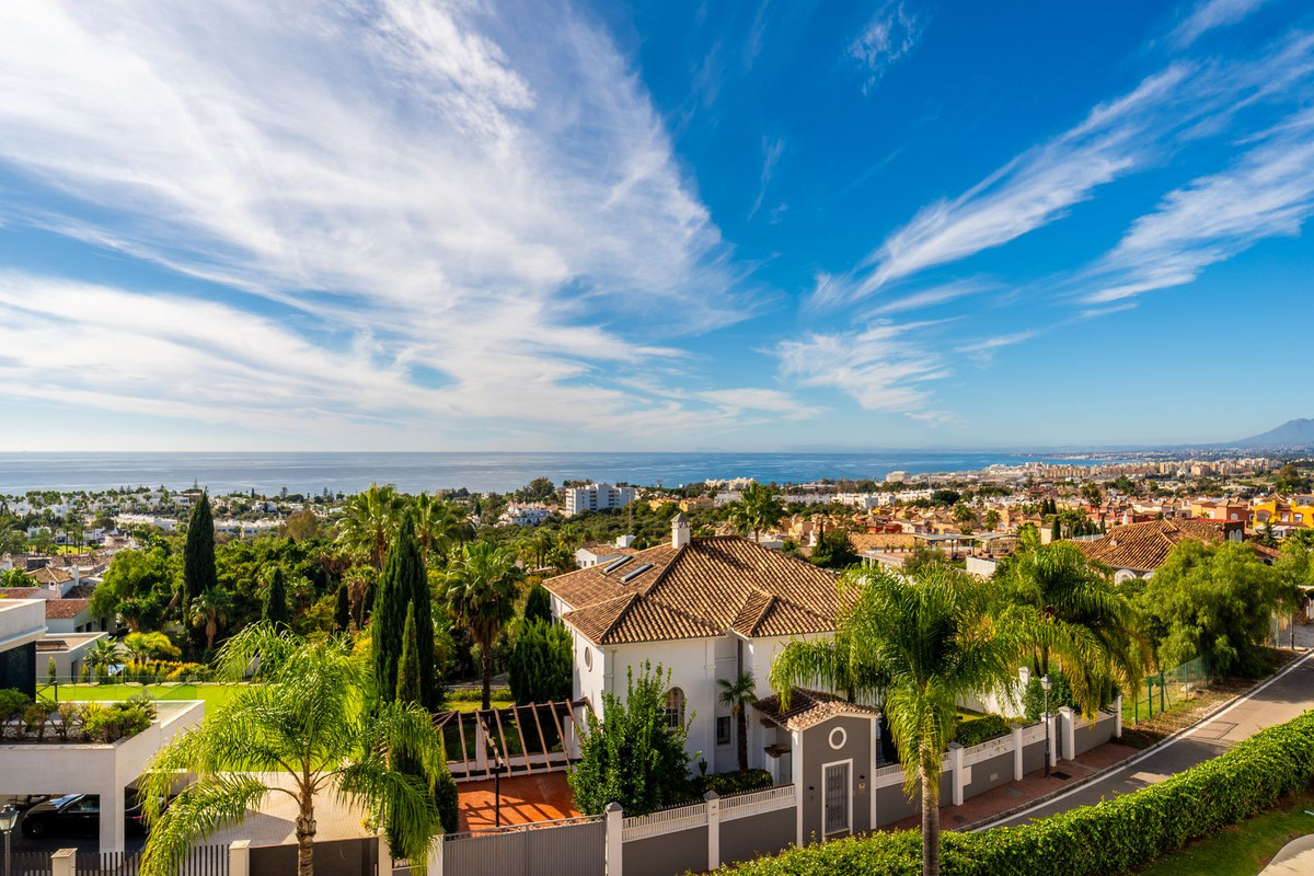 3 Bed Townhouse for sale in Marbella Costa Del Sol, Málaga, Spain