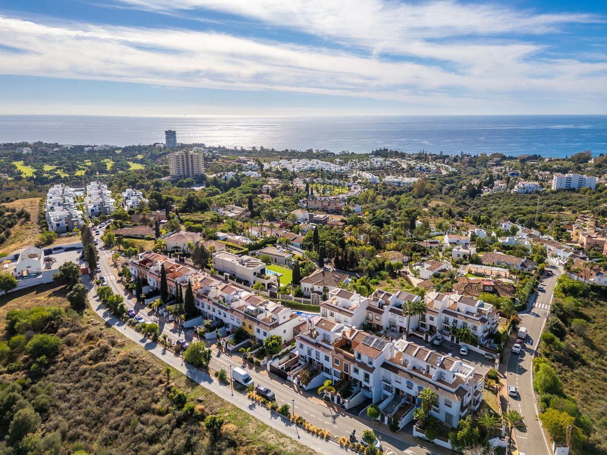 3 Bed Townhouse for sale in Marbella Costa Del Sol, Málaga, Spain