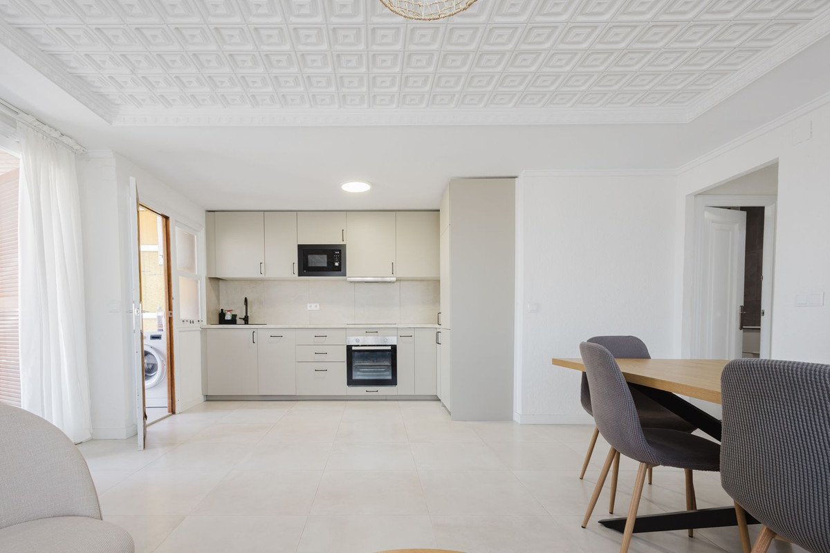 3 Bed Apartment for sale in Torrevieja Costa Blanca, Alicante, Spain