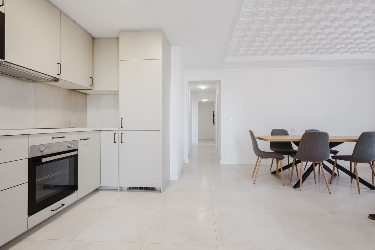 3 Bed Apartment for sale in Torrevieja Costa Blanca, Alicante, Spain