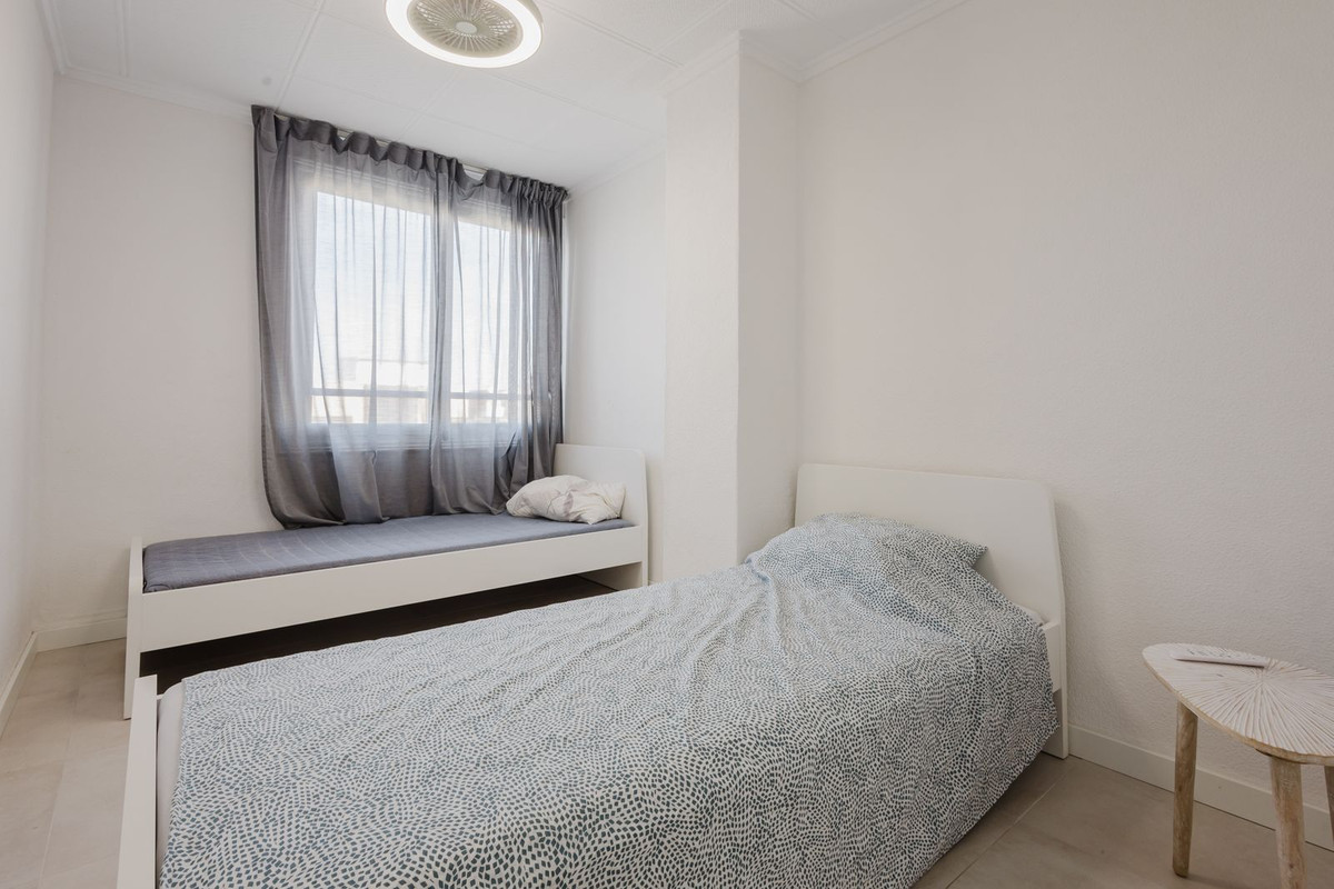 3 Bed Apartment for sale in Torrevieja Costa Blanca, Alicante, Spain
