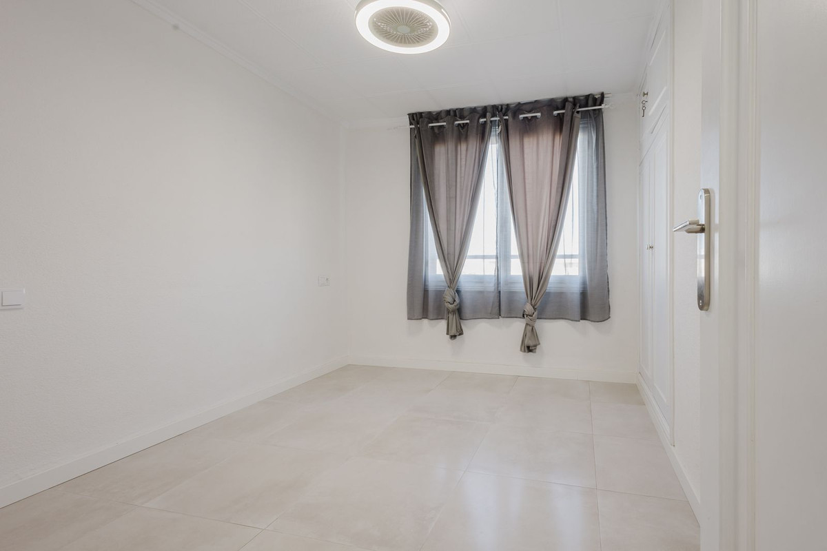3 Bed Apartment for sale in Torrevieja Costa Blanca, Alicante, Spain