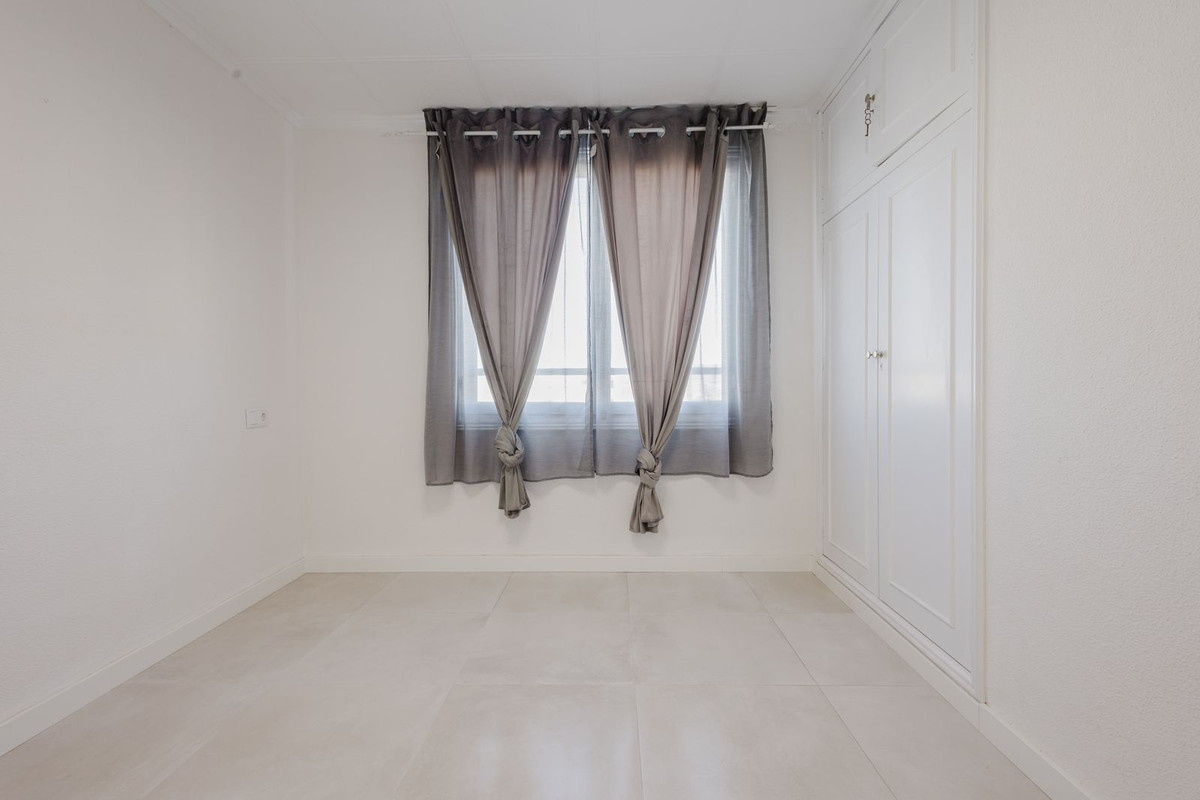 3 Bed Apartment for sale in Torrevieja Costa Blanca, Alicante, Spain