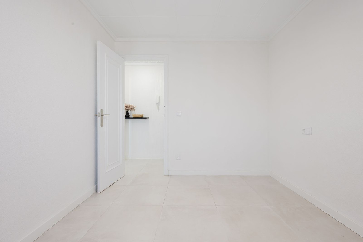 3 Bed Apartment for sale in Torrevieja Costa Blanca, Alicante, Spain
