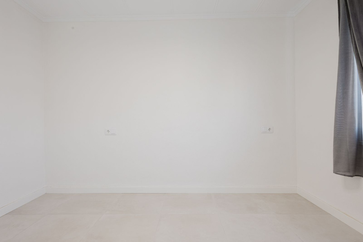 3 Bed Apartment for sale in Torrevieja Costa Blanca, Alicante, Spain