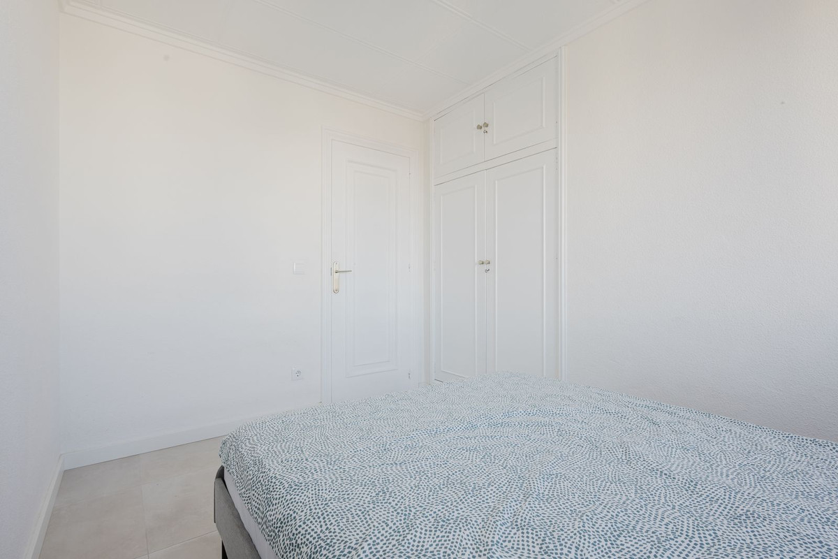 3 Bed Apartment for sale in Torrevieja Costa Blanca, Alicante, Spain