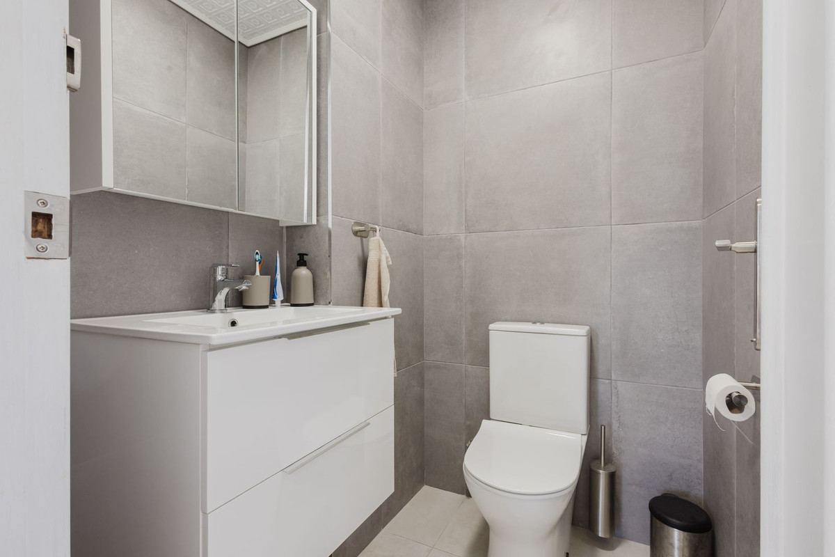 3 Bed Apartment for sale in Torrevieja Costa Blanca, Alicante, Spain