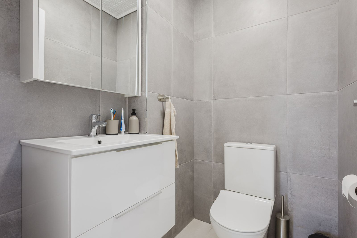 3 Bed Apartment for sale in Torrevieja Costa Blanca, Alicante, Spain