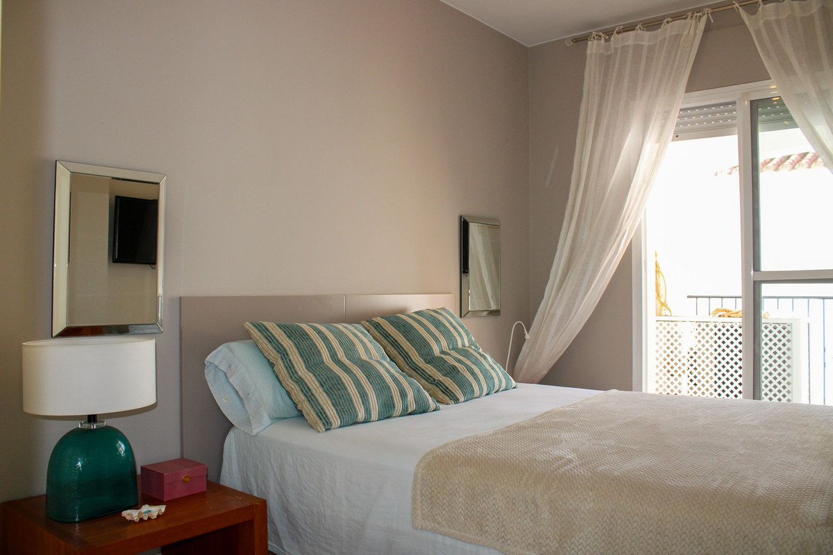 2 Bed Apartment for sale in Nerja Costa Del Sol East, Málaga, Spain