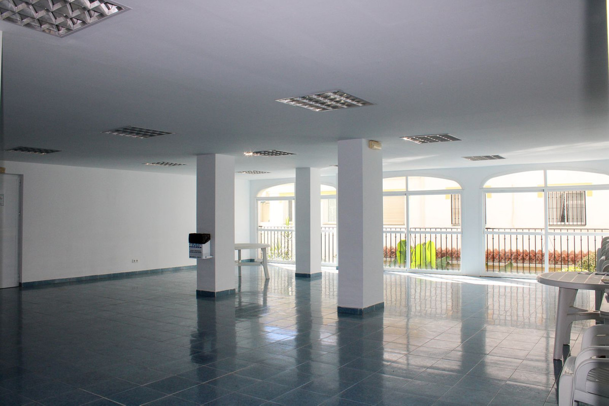 2 Bed Apartment for sale in Nerja Costa Del Sol East, Málaga, Spain