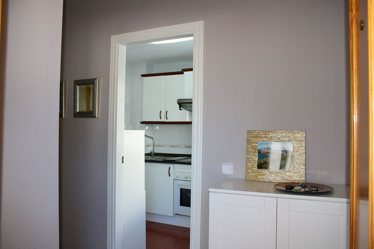 2 Bed Apartment for sale in Nerja Costa Del Sol East, Málaga, Spain