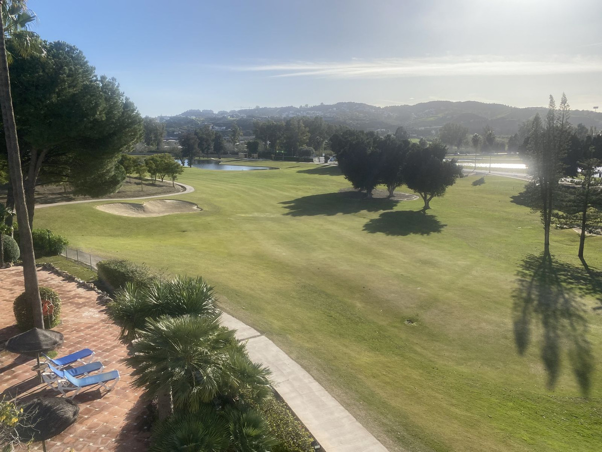 3 Bed Apartment for sale in Mijas Costa Del Sol, Málaga, Spain
