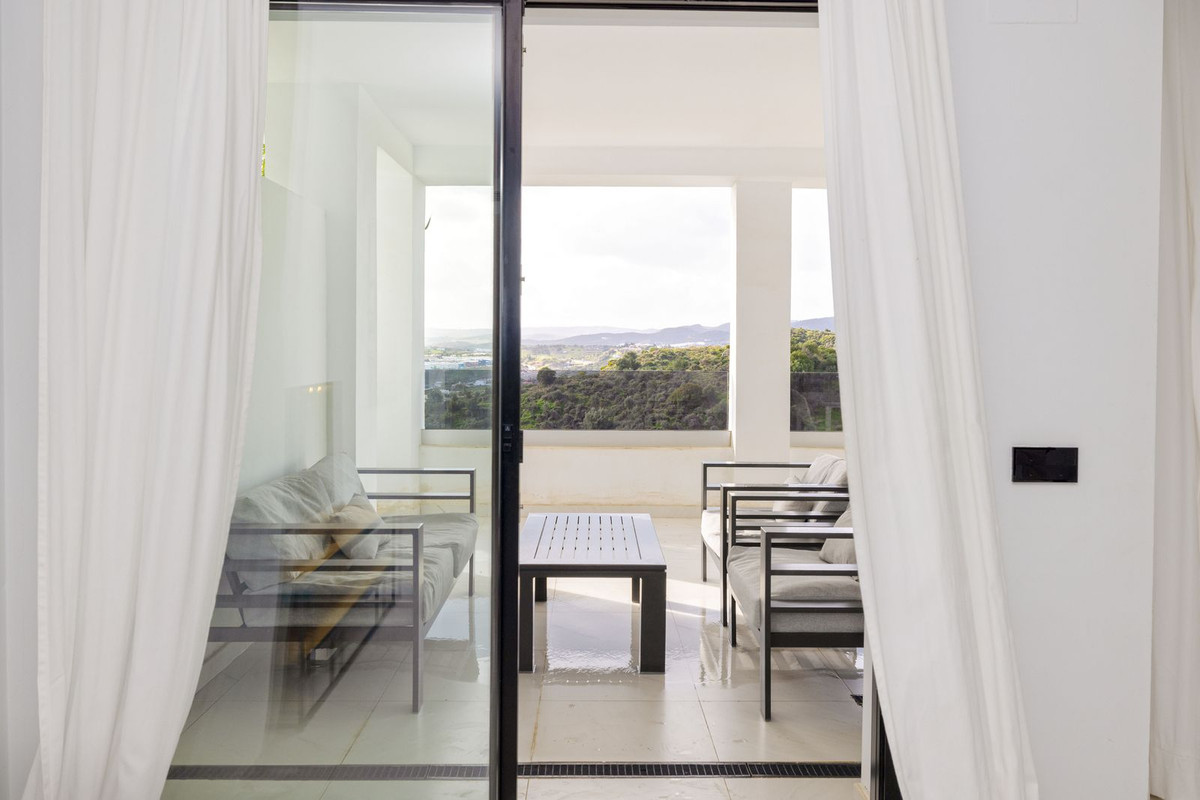 Se vende Apartamento Planta Media de 2 dormitorios en Costa Del Sol, Málaga, España