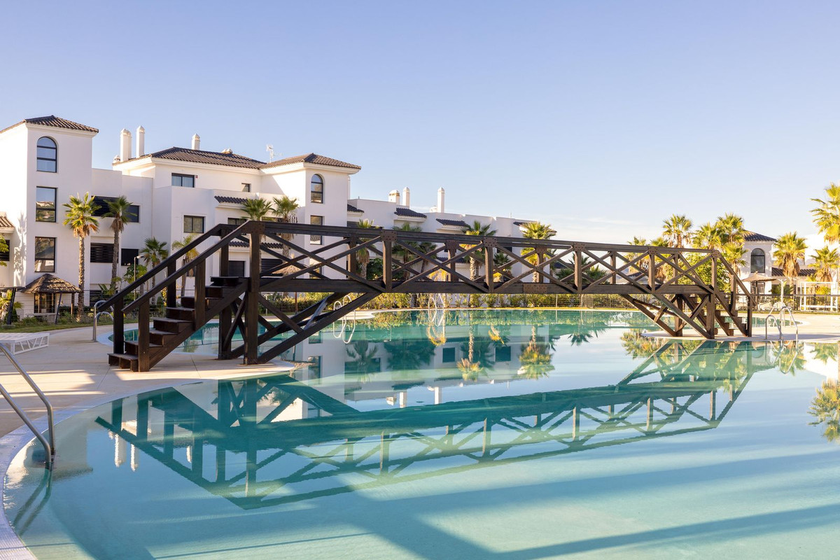 Se vende Apartamento Planta Media de 2 dormitorios en Costa Del Sol, Málaga, España