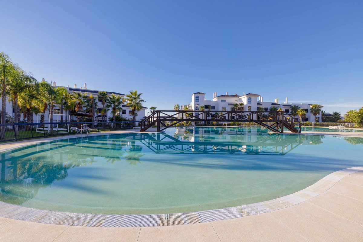 Se vende Apartamento Planta Media de 2 dormitorios en Costa Del Sol, Málaga, España