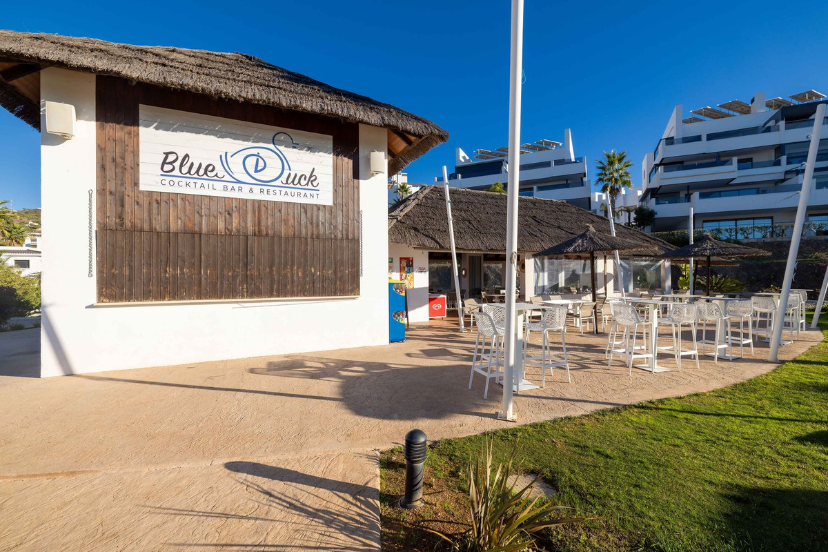 Se vende Apartamento Planta Media de 2 dormitorios en Costa Del Sol, Málaga, España