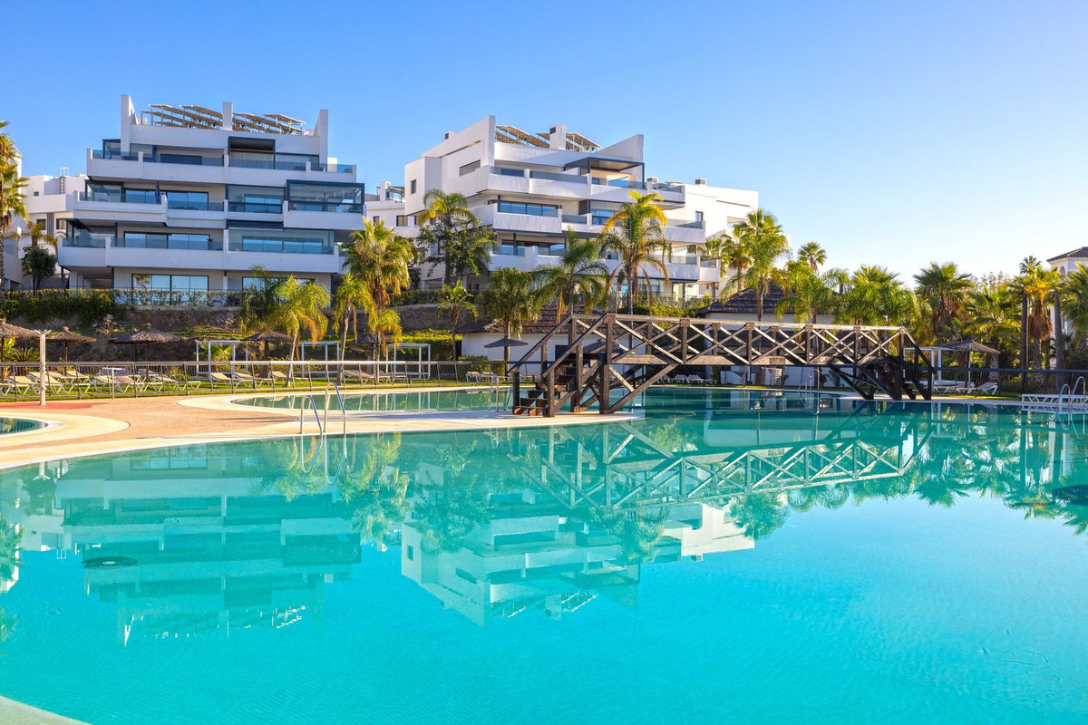 Se vende Apartamento Planta Media de 2 dormitorios en Costa Del Sol, Málaga, España