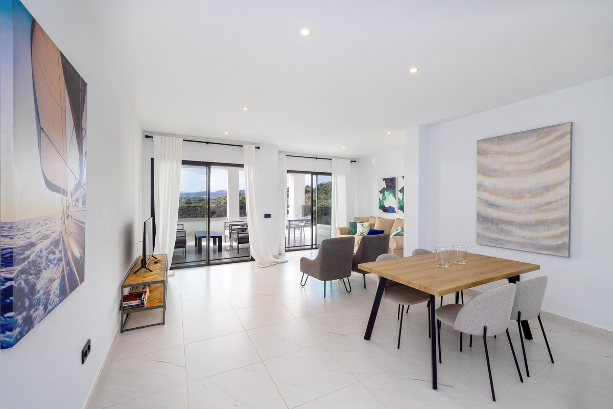 Se vende Apartamento Planta Media de 2 dormitorios en Costa Del Sol, Málaga, España