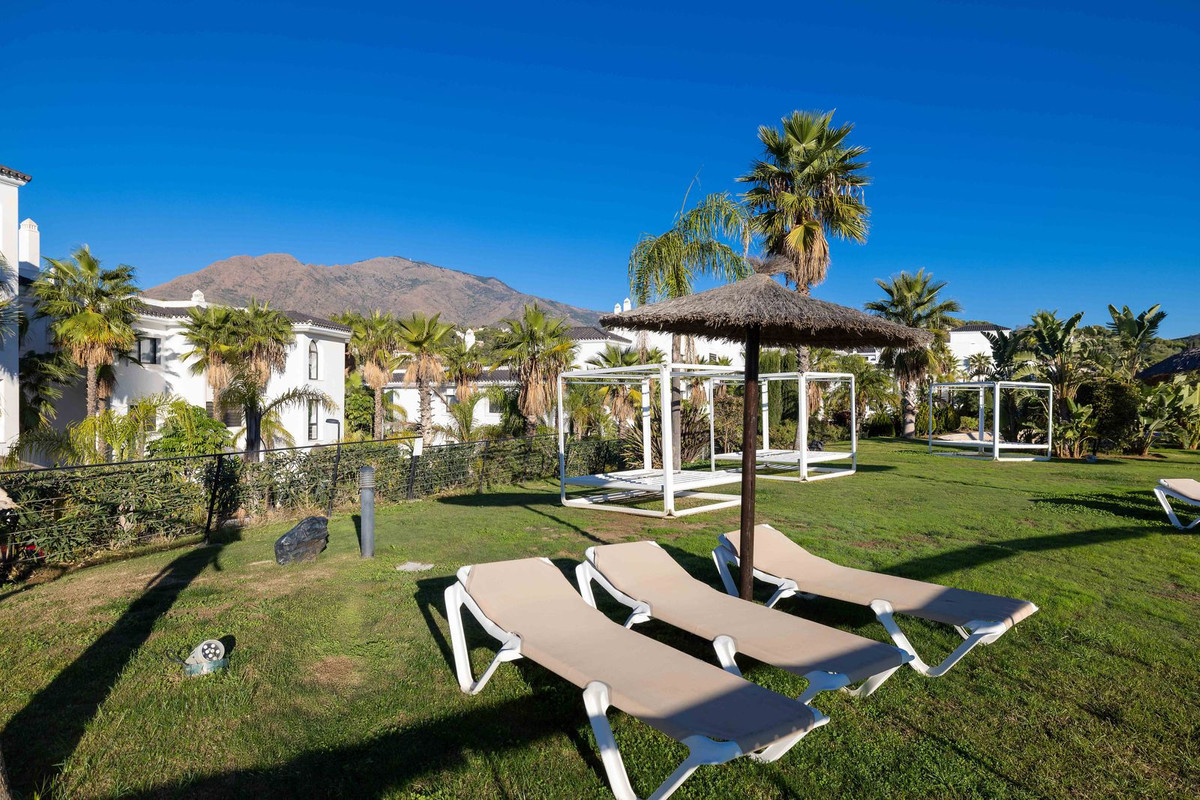 Se vende Apartamento Planta Media de 2 dormitorios en Costa Del Sol, Málaga, España