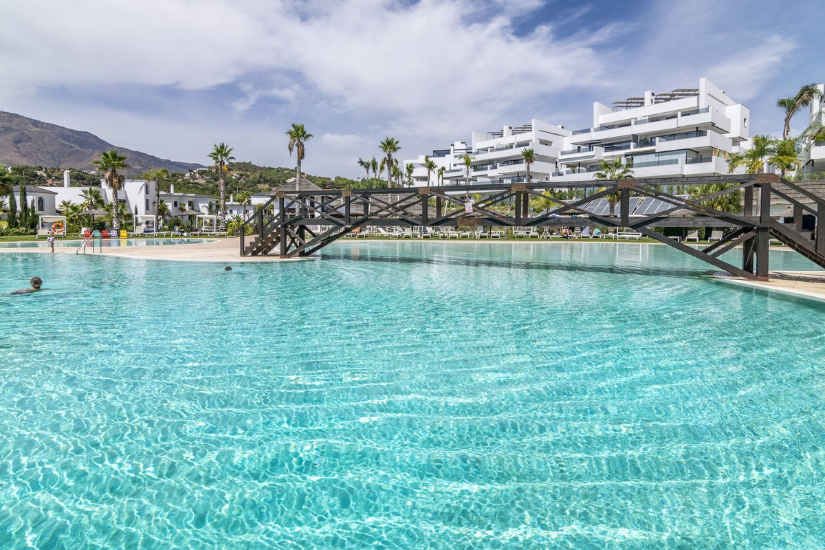 Se vende Apartamento Planta Media de 2 dormitorios en Costa Del Sol, Málaga, España