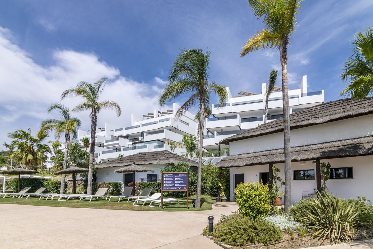 Se vende Apartamento Planta Media de 2 dormitorios en Costa Del Sol, Málaga, España