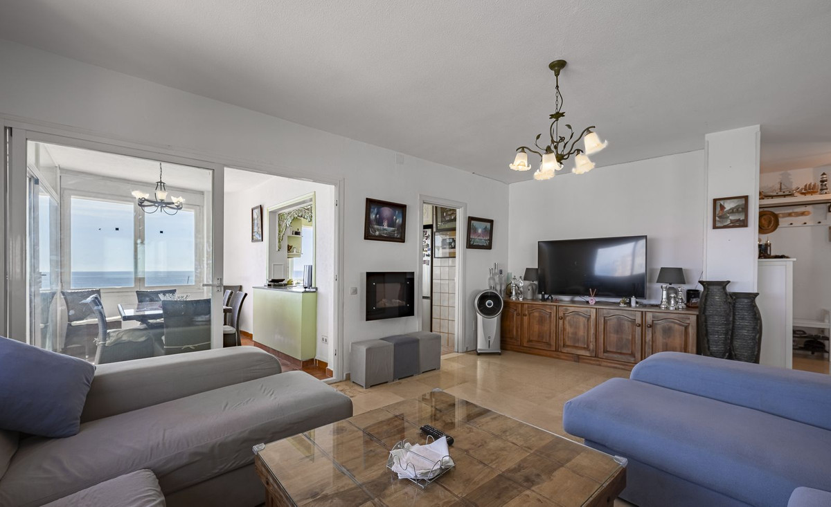2 Bed Apartment for sale in Estepona Costa Del Sol, Málaga, Spain