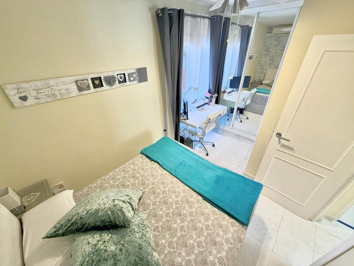 Se vende Pareada de 2 dormitorios en Costa Del Sol, Málaga, España
