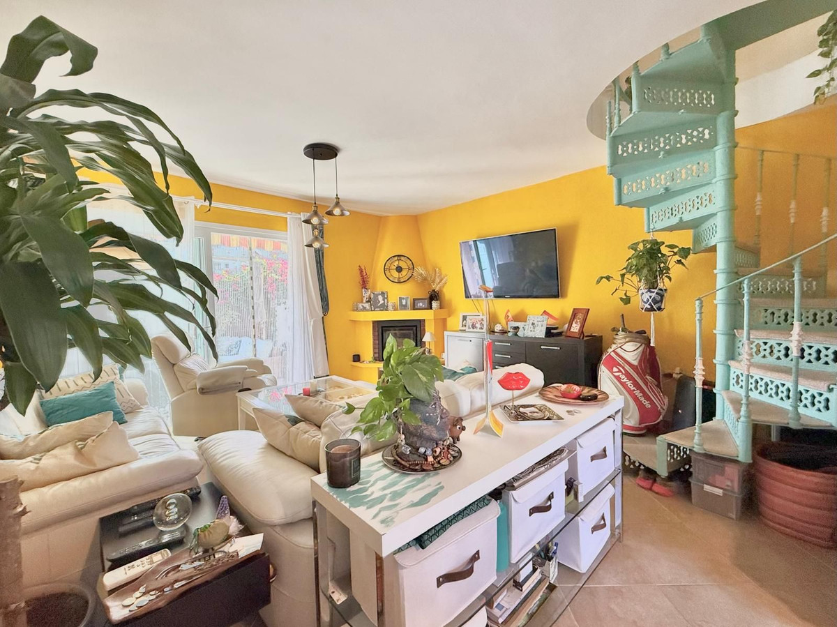 Se vende Pareada de 2 dormitorios en Costa Del Sol, Málaga, España