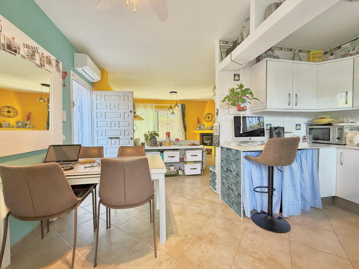 Se vende Pareada de 2 dormitorios en Costa Del Sol, Málaga, España
