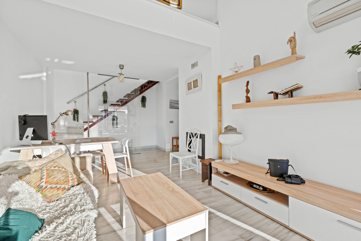 2 Bed Apartment for sale in Estepona Costa Del Sol, Málaga, Spain