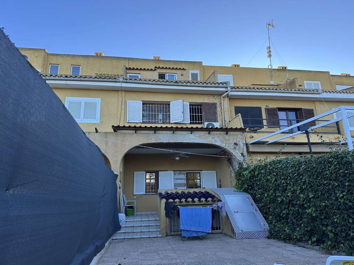 Se vende Adosada de 4 dormitorios en Costa Blanca, Alicante, España