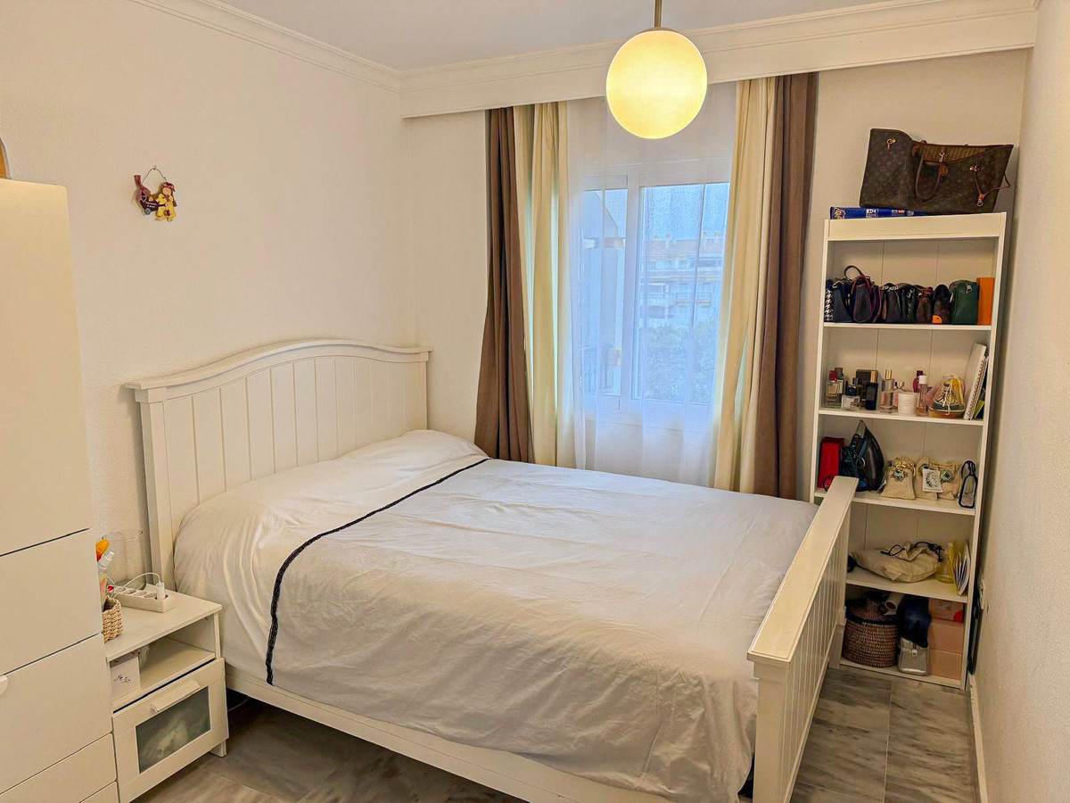 2 Bed Apartment for sale in Nueva Andalucía Costa Del Sol, Málaga, Spain