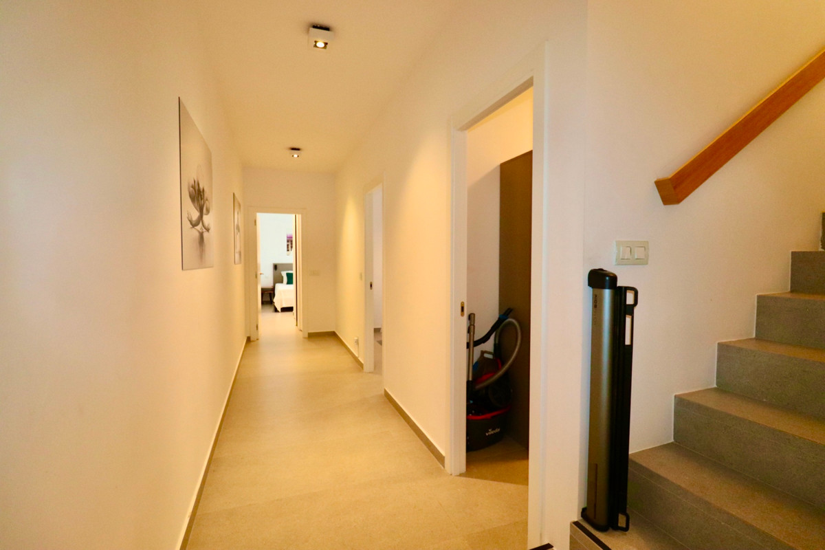 Se vende Apartamento Planta Baja de 3 dormitorios en Costa Blanca, Alicante, España