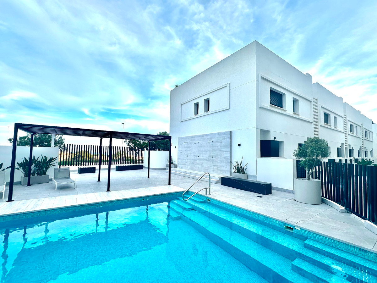 Se vende Apartamento Planta Baja de 3 dormitorios en Costa Blanca, Alicante, España
