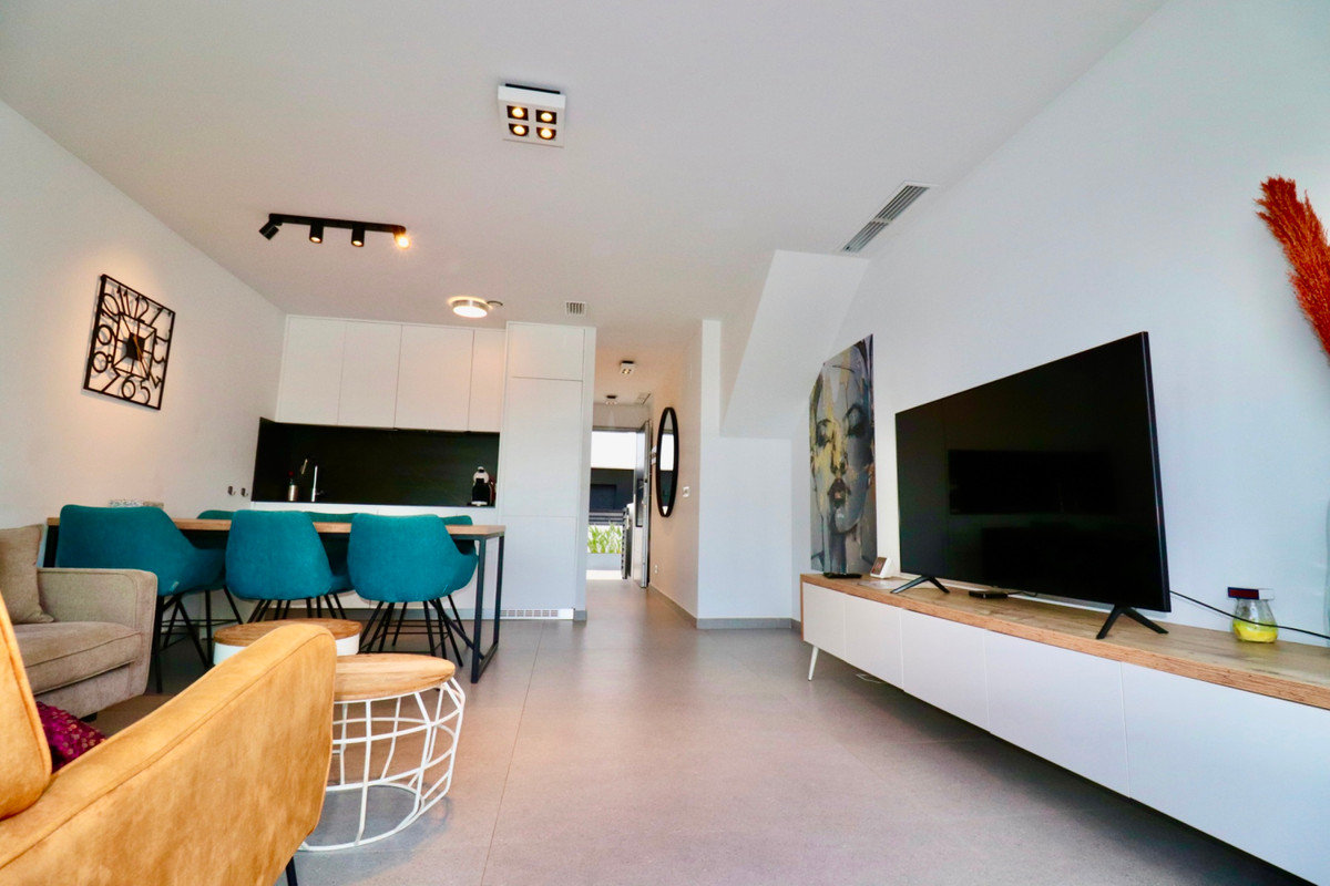 Se vende Apartamento Planta Baja de 3 dormitorios en Costa Blanca, Alicante, España
