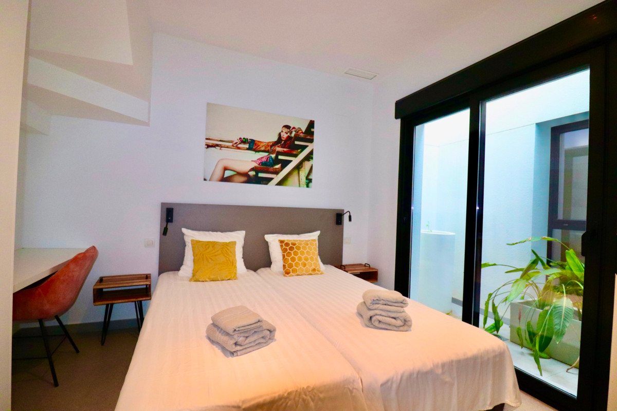 Se vende Apartamento Planta Baja de 3 dormitorios en Costa Blanca, Alicante, España
