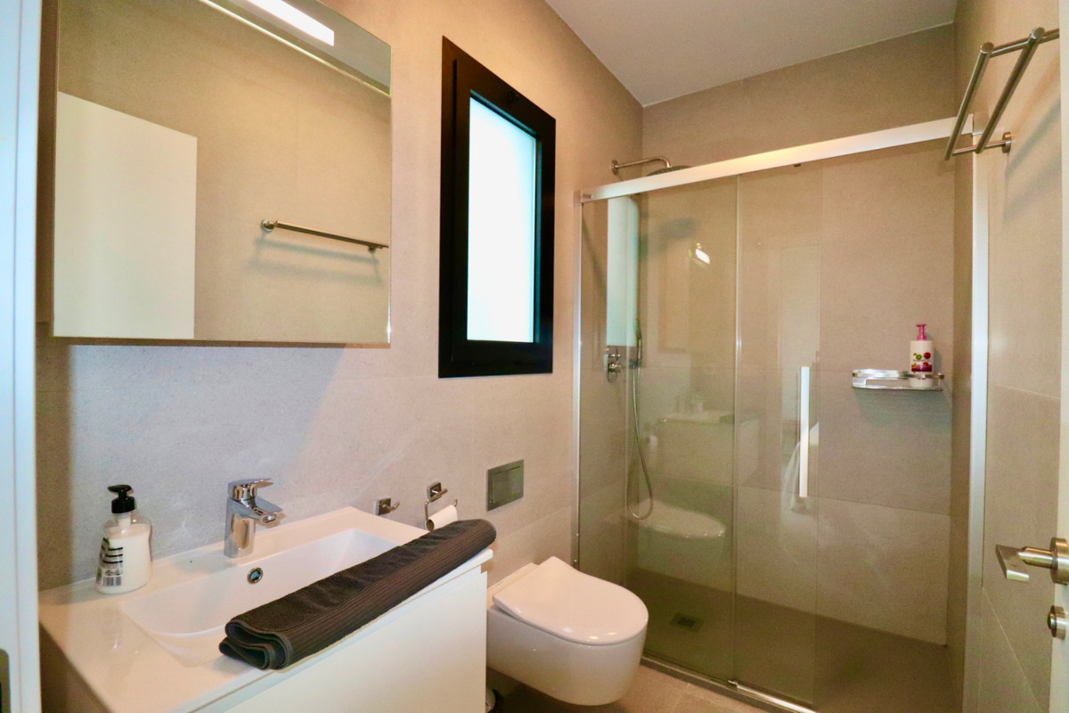 Se vende Apartamento Planta Baja de 3 dormitorios en Costa Blanca, Alicante, España