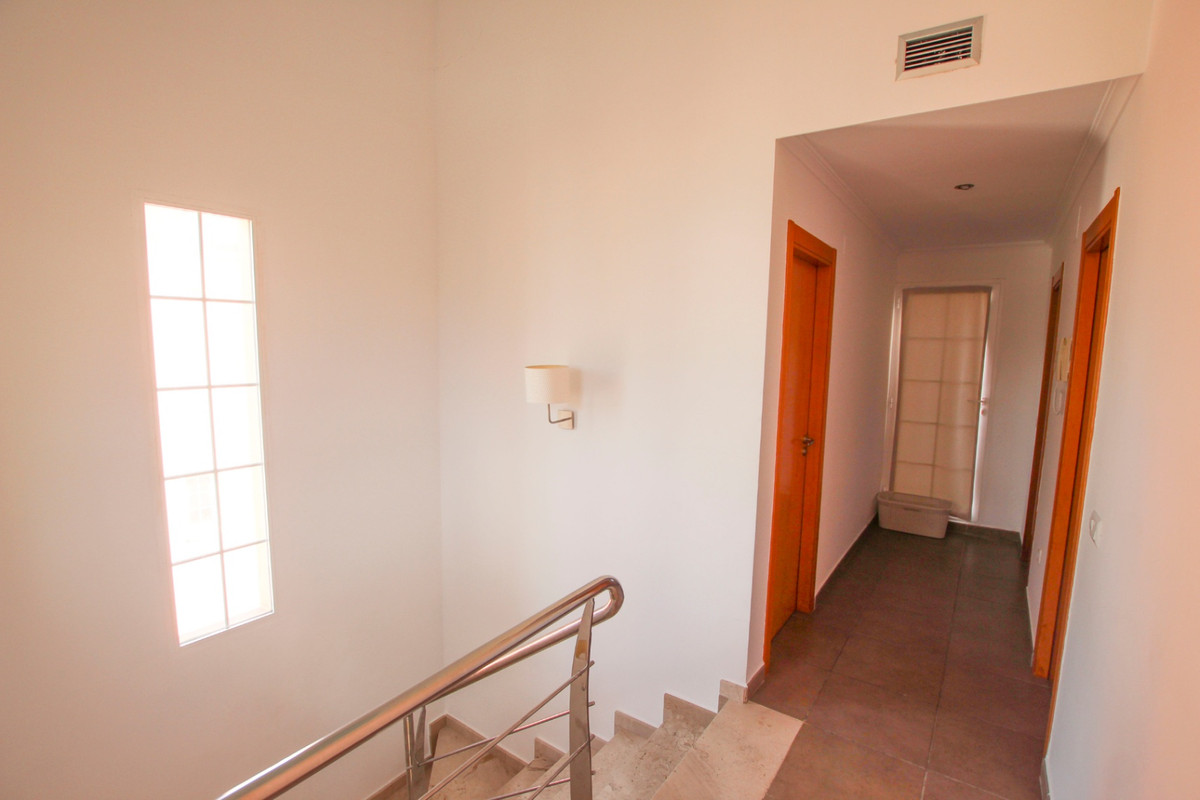 Se vende Pareada de 4 dormitorios en Costa Blanca, Alicante, España