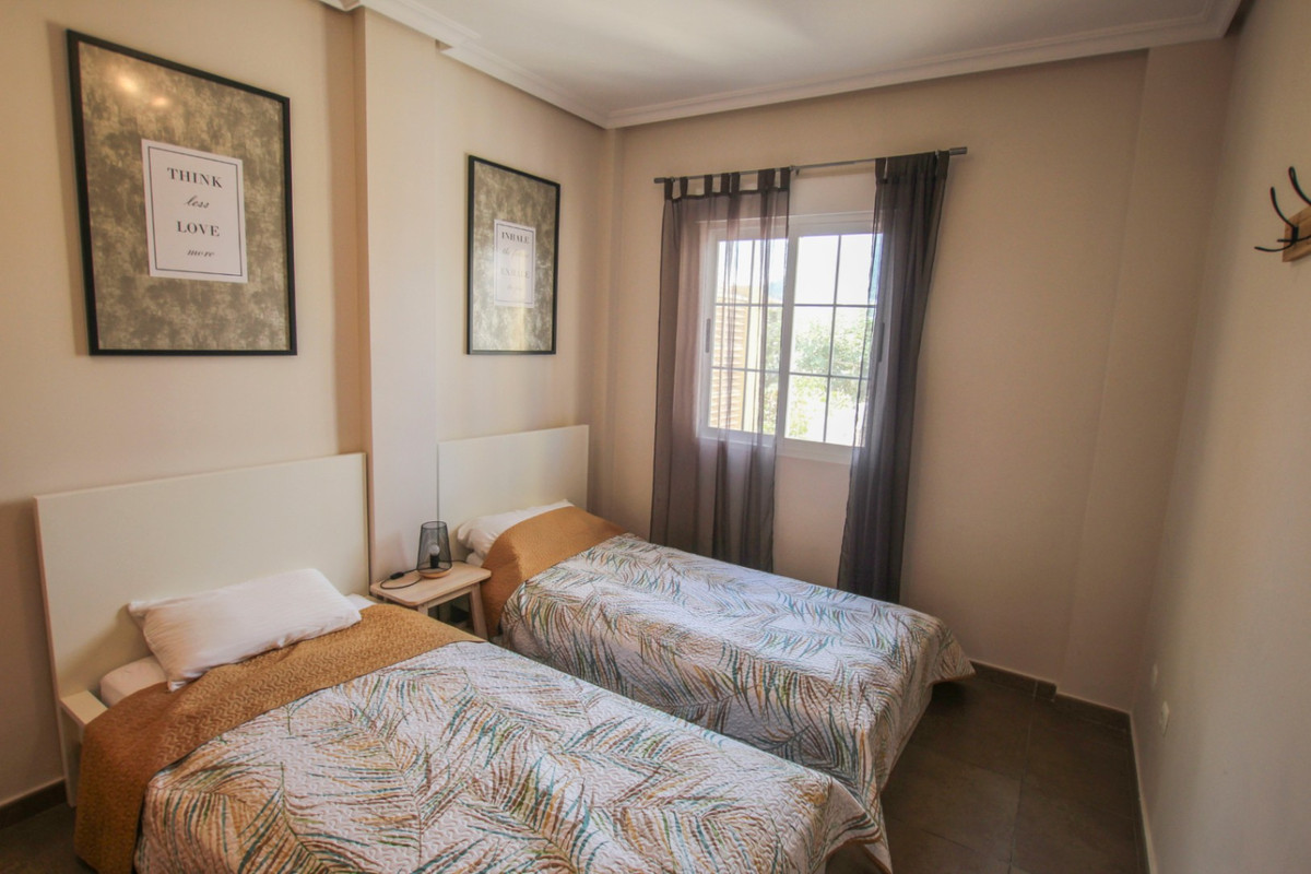 Se vende Pareada de 4 dormitorios en Costa Blanca, Alicante, España