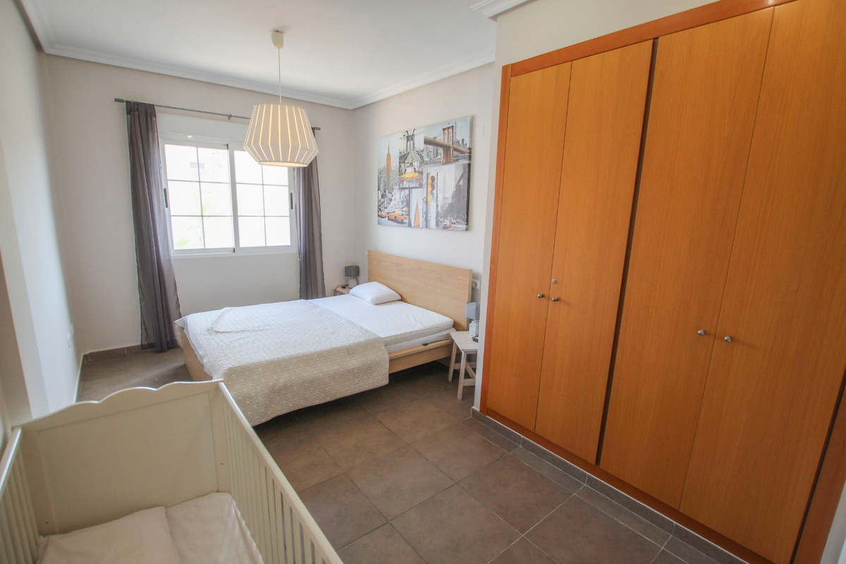 Se vende Pareada de 4 dormitorios en Costa Blanca, Alicante, España