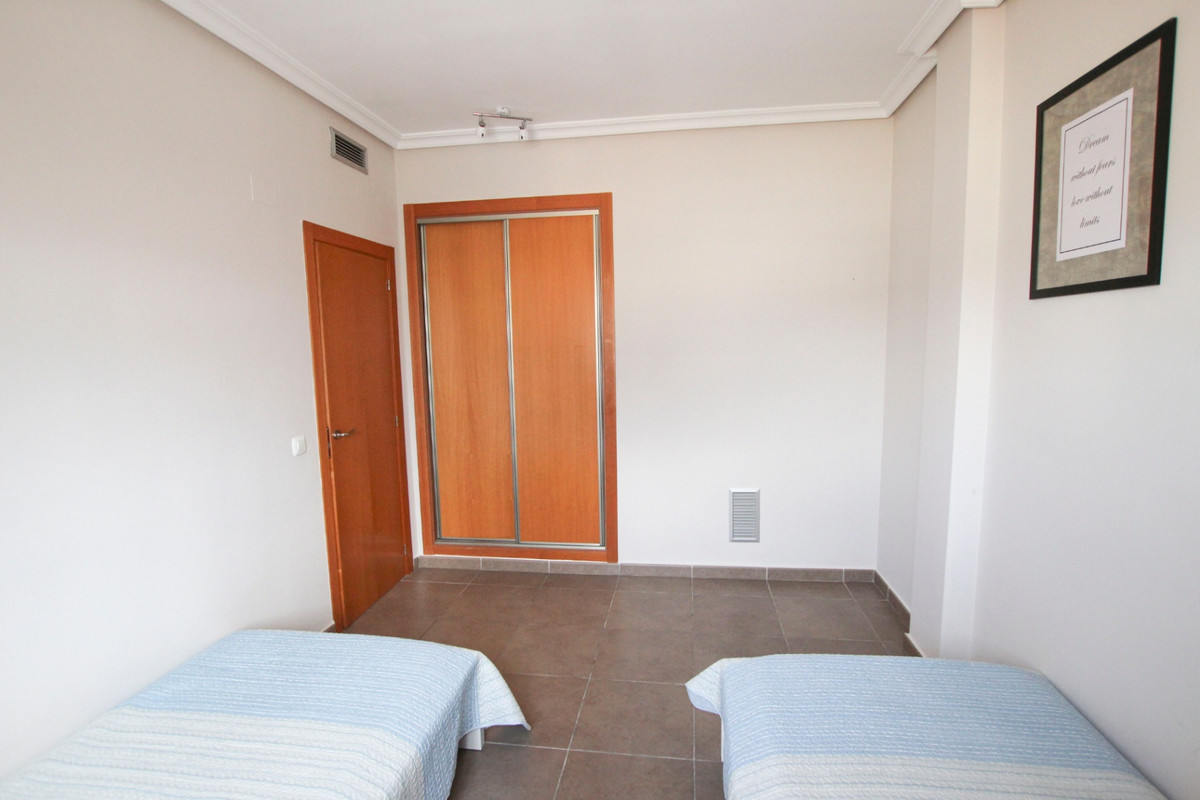 Se vende Pareada de 4 dormitorios en Costa Blanca, Alicante, España