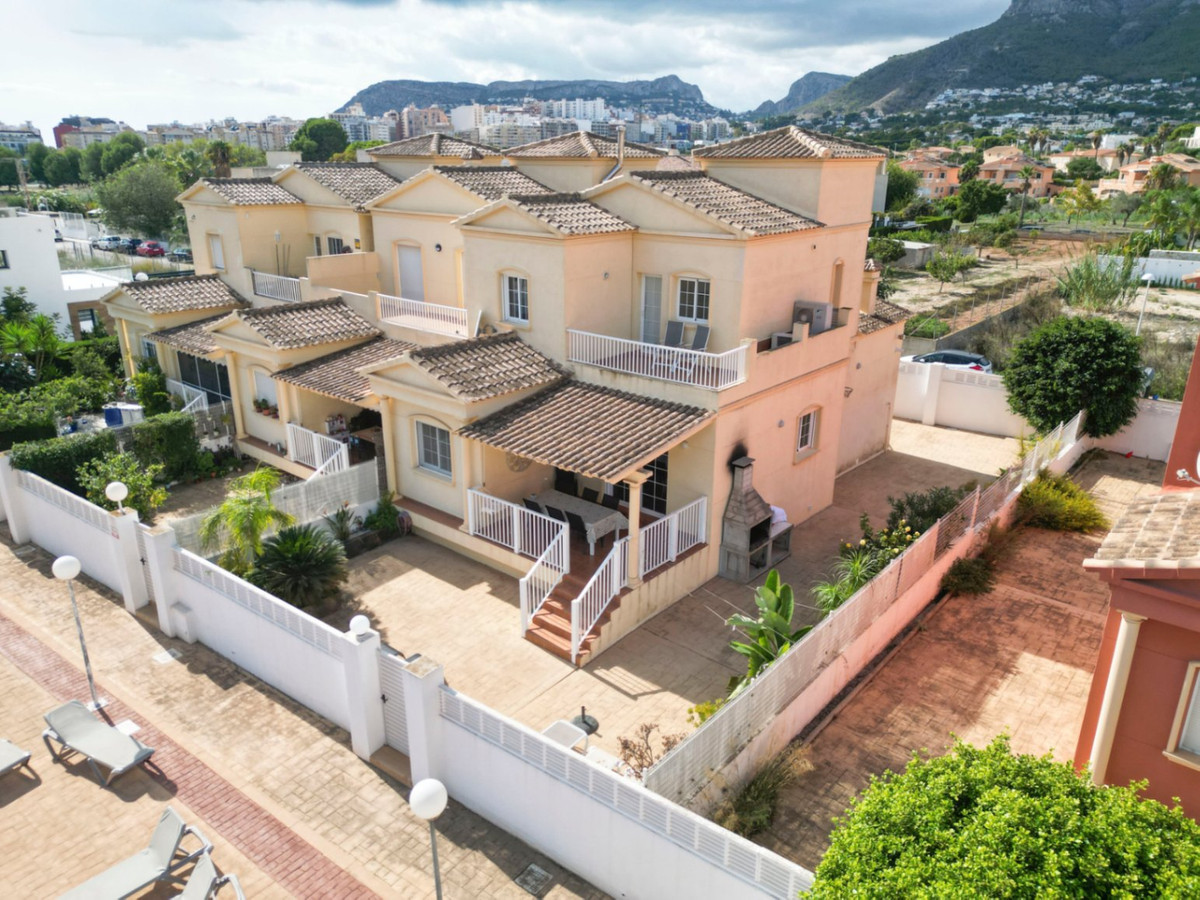 Se vende Pareada de 4 dormitorios en Costa Blanca, Alicante, España