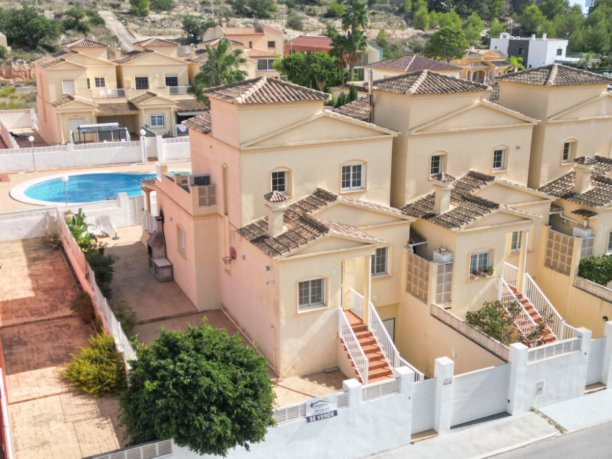 Se vende Pareada de 4 dormitorios en Costa Blanca, Alicante, España