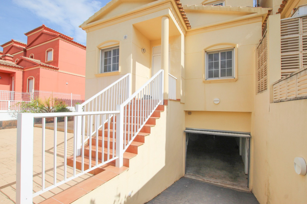 Se vende Pareada de 4 dormitorios en Costa Blanca, Alicante, España