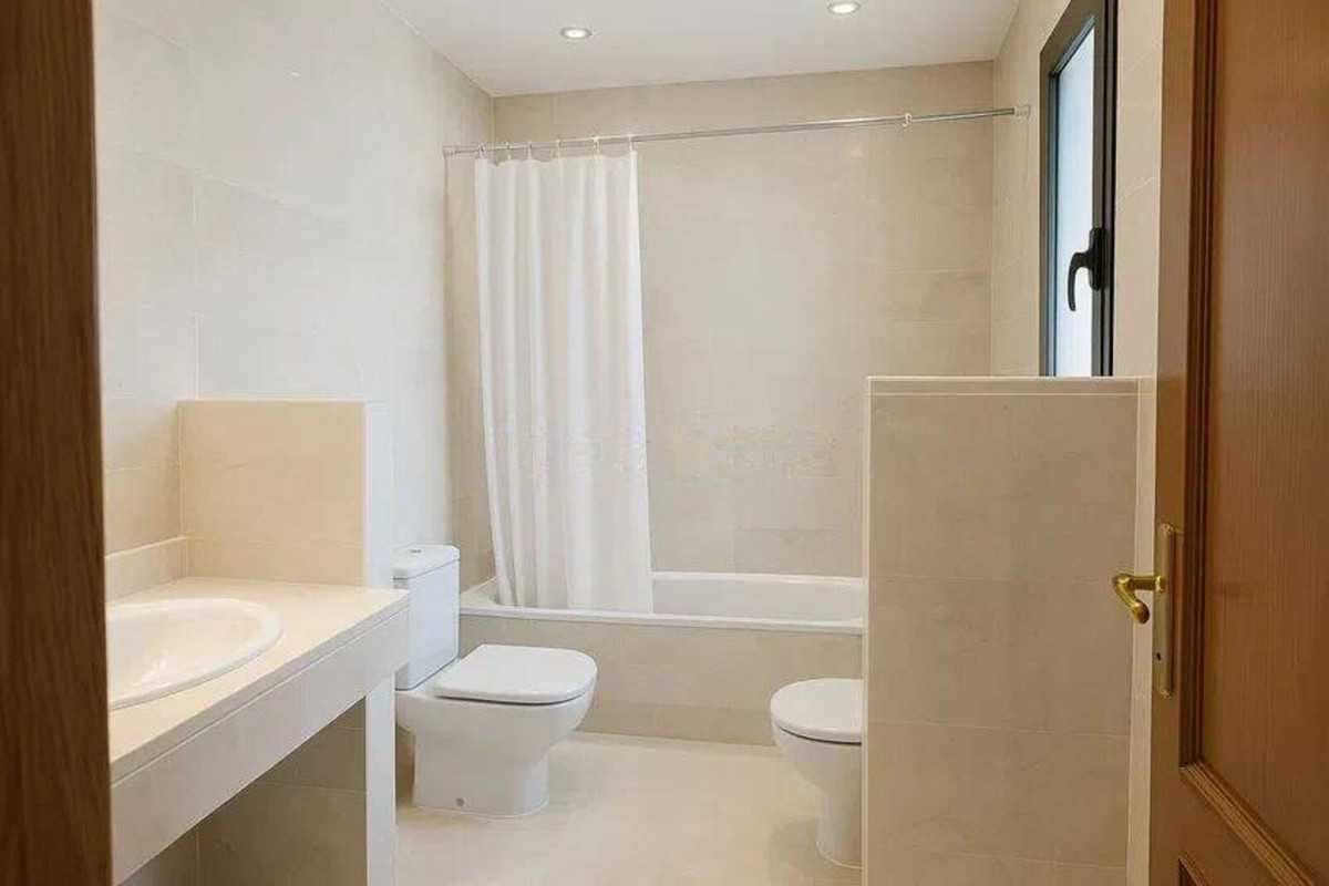3 Bed Townhouse for sale in Bel Air Costa Del Sol, Málaga, Spain