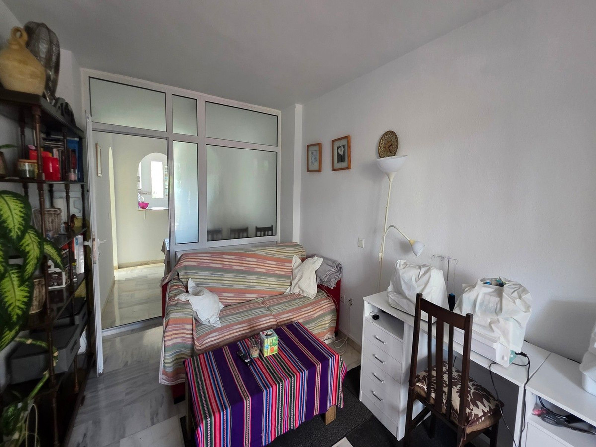 Se vende Apartamento Planta Media de 3 dormitorios en Costa Del Sol, Málaga, España
