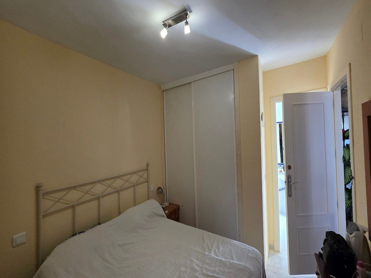 Se vende Apartamento Planta Media de 3 dormitorios en Costa Del Sol, Málaga, España
