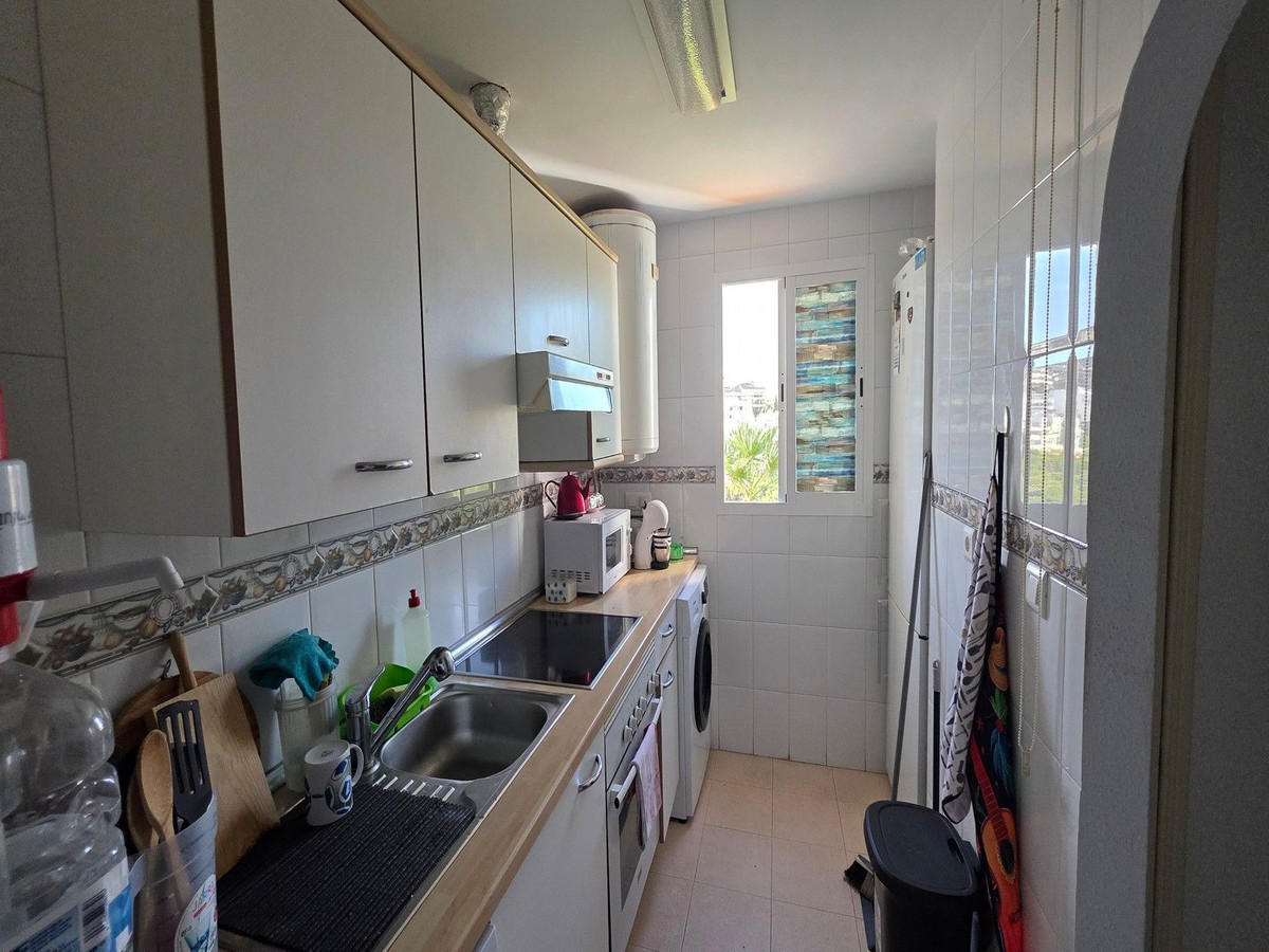 Se vende Apartamento Planta Media de 3 dormitorios en Costa Del Sol, Málaga, España