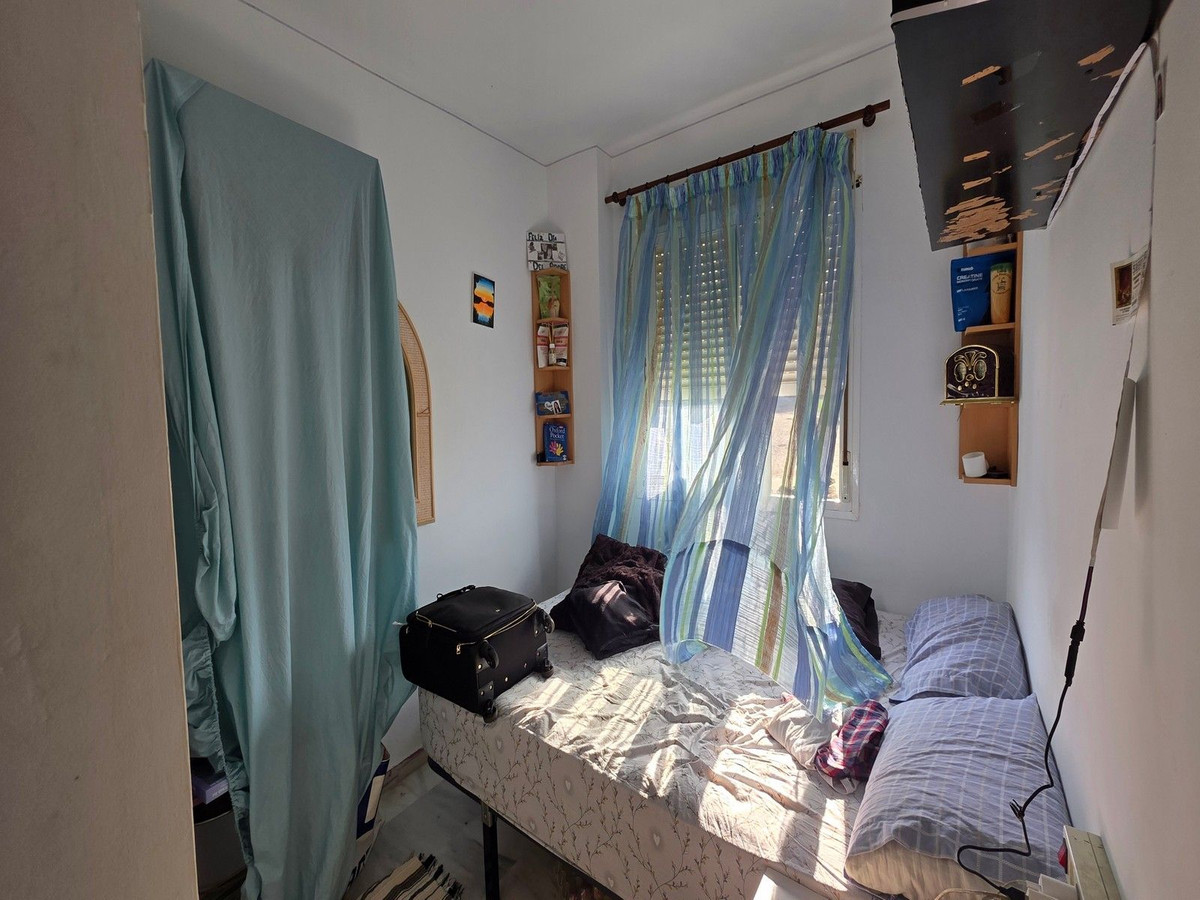 Se vende Apartamento Planta Media de 3 dormitorios en Costa Del Sol, Málaga, España