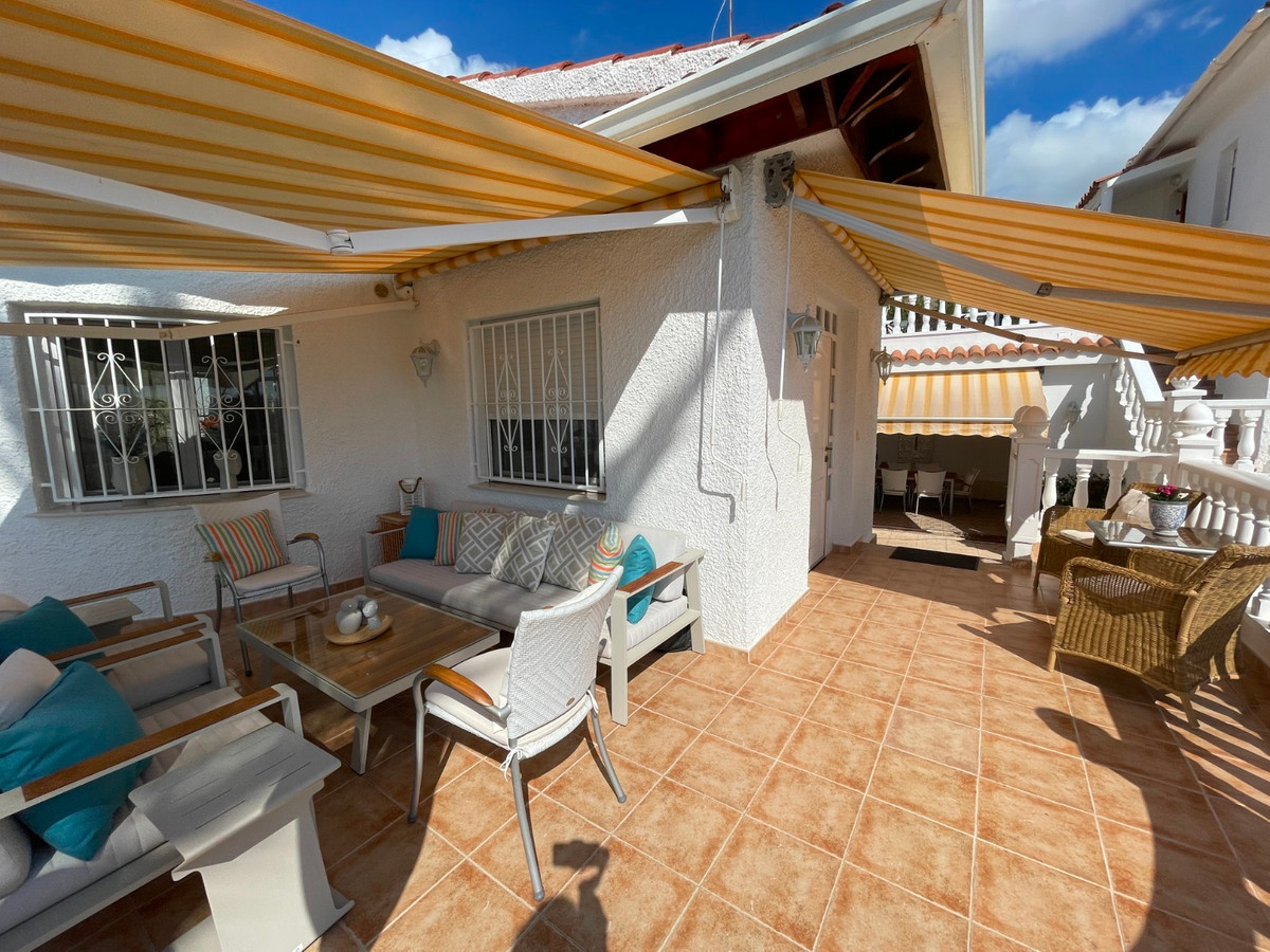 Se vende Villa - Chalet de 3 dormitorios en Costa Blanca, Alicante, España